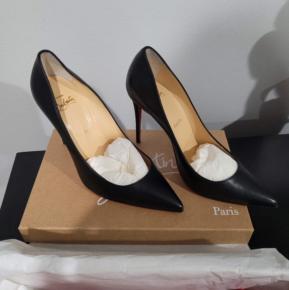 Authentic Christian Louboutin Iconic Black Kate Pumps 3.9"